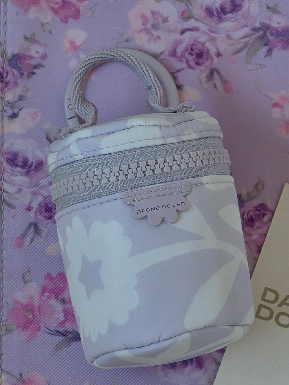 Bloom Print Mila Keychain - Picture 2 of 11